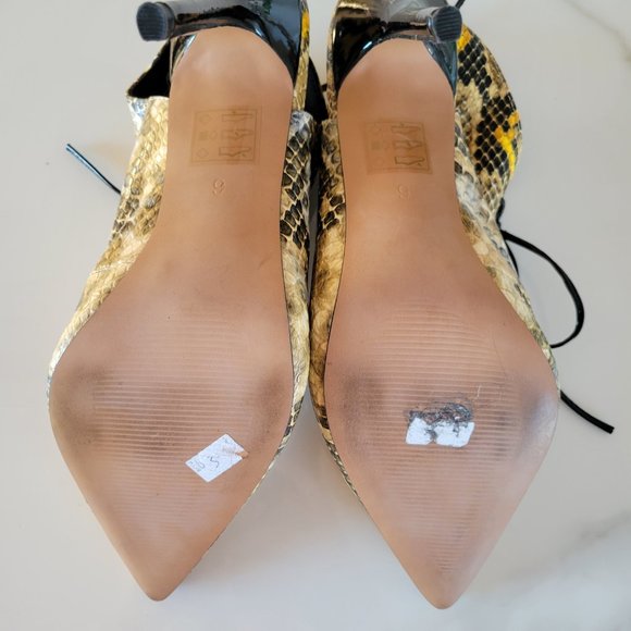 ASOS  Lace lace up high heeled shoe in yellow snake - Picture 5 of 7
